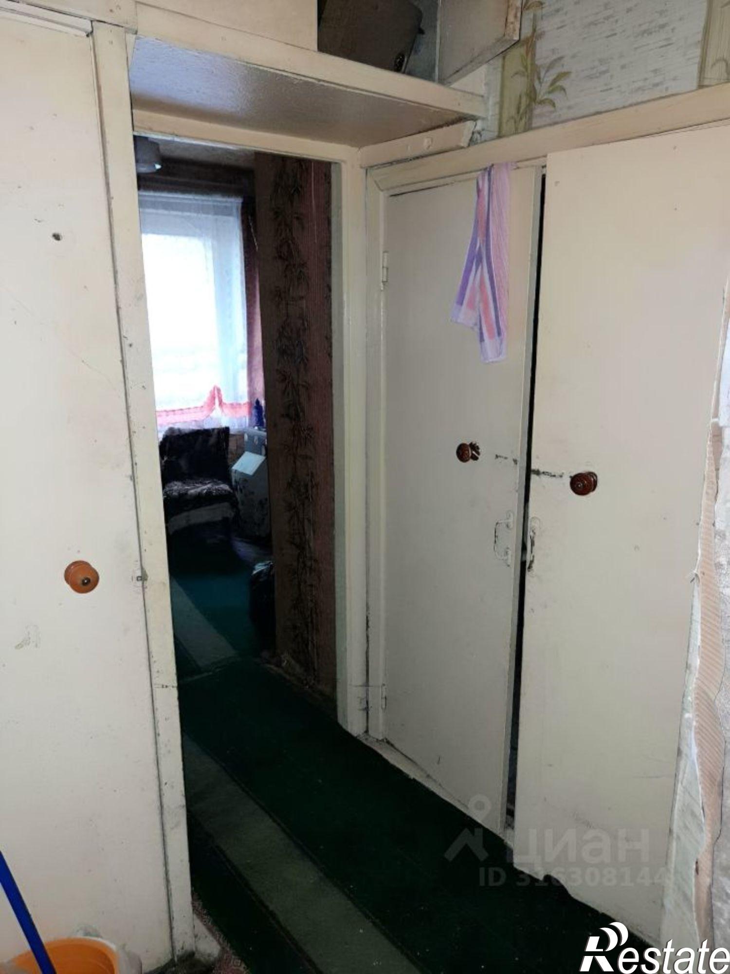 Купить квартиру за 420 000 рублей на Микрорайон, 4