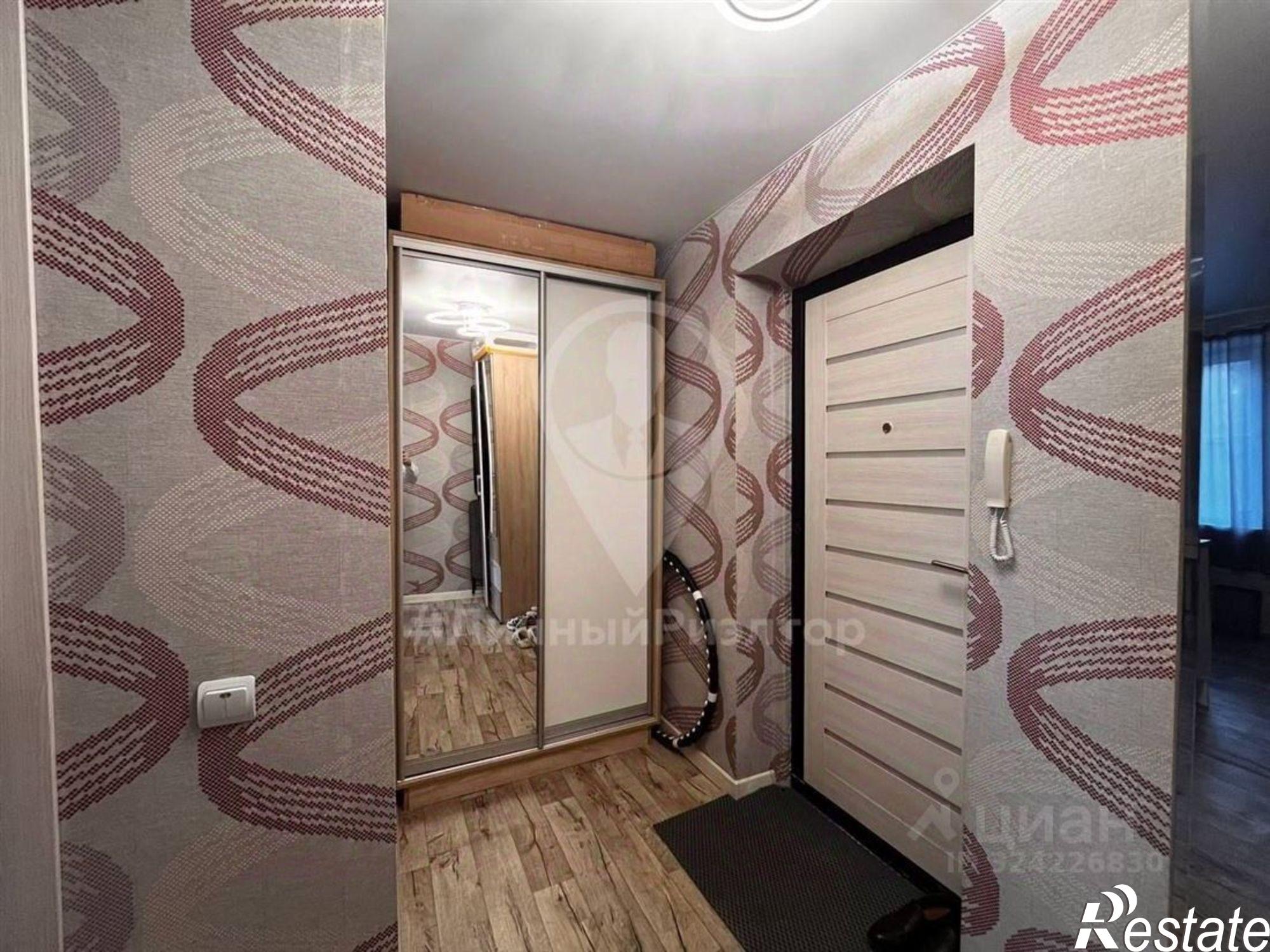 Купить квартиру за 2 400 000 рублей на улица Сельских Строителей, 5 к1