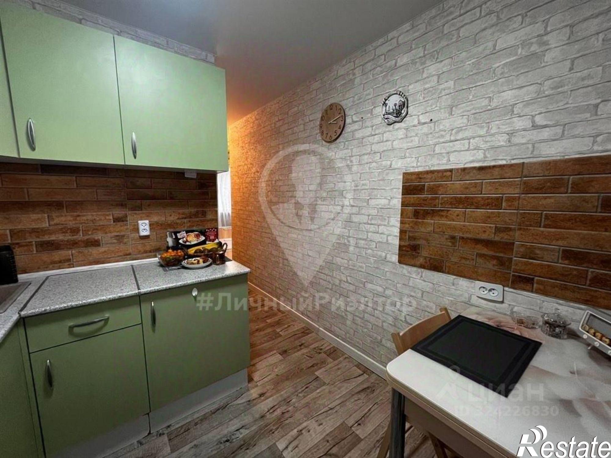 Купить квартиру за 2 400 000 рублей на улица Сельских Строителей, 5 к1