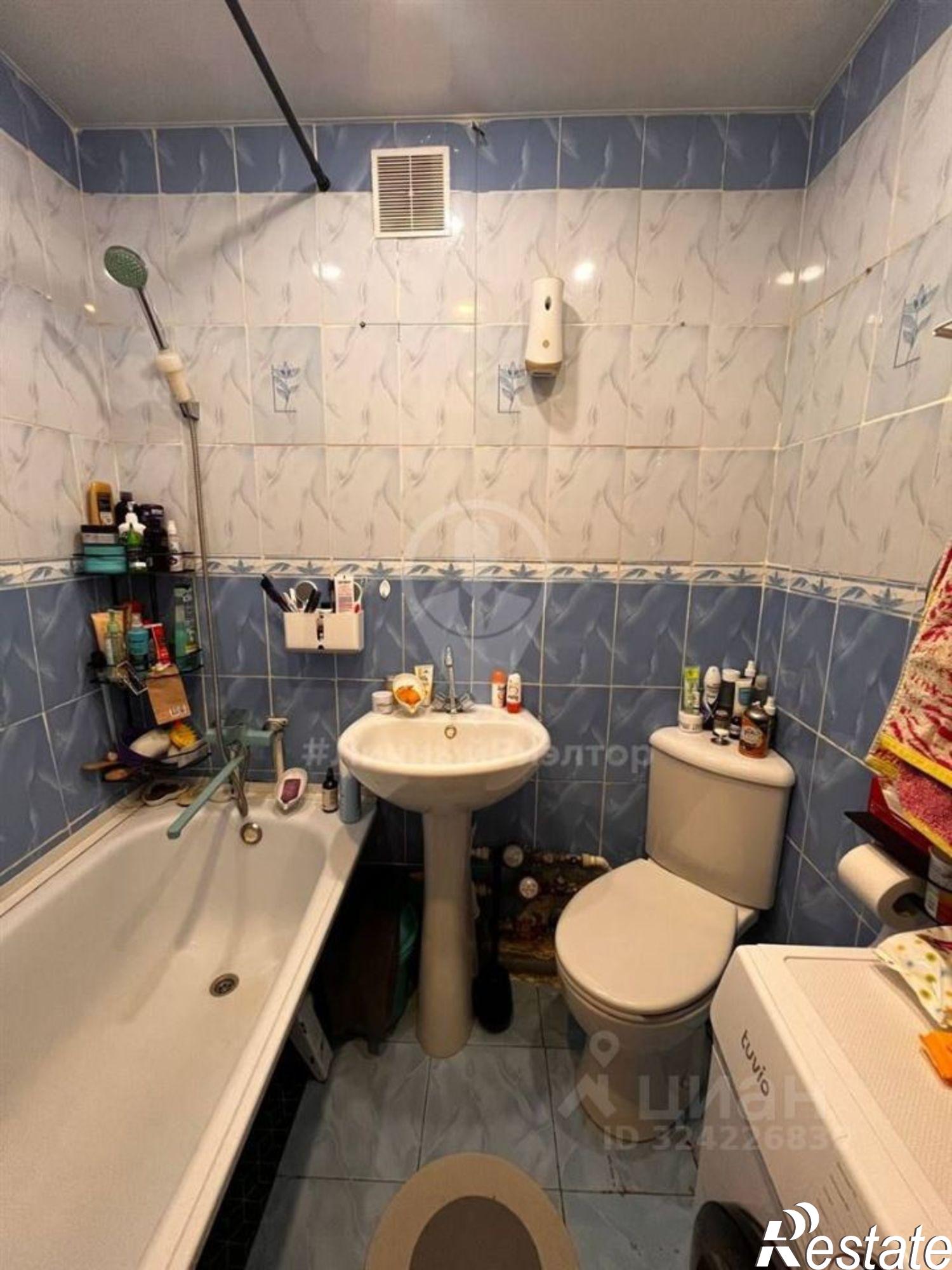 Купить квартиру за 2 400 000 рублей на улица Сельских Строителей, 5 к1