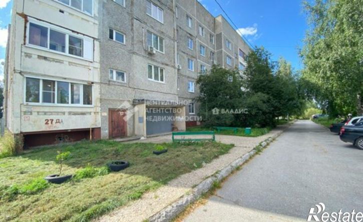 2-комн квартира мкр Д, 27Д,  д. 27Д