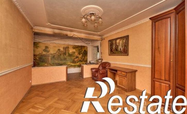 6-комн квартира улица Есенина, 45 к1,  д. 45 к1