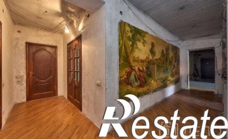 6-комн квартира улица Есенина, 45 к1,  д. 45 к1