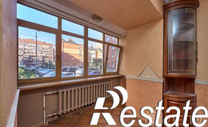 6-комн квартира улица Есенина, 45 к1,  д. 45 к1