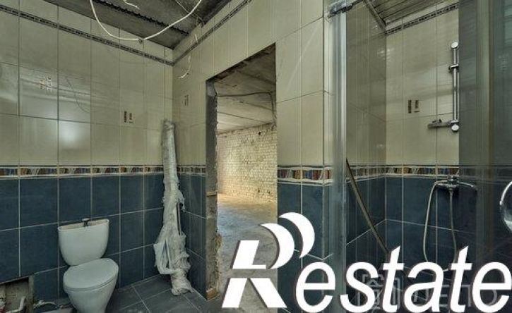 6-комн квартира улица Есенина, 45 к1,  д. 45 к1